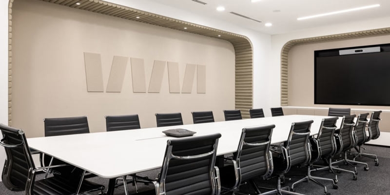 Thiết kế phòng họp với các đường nét tinh tế và tôn lên giá trị doanh nghiệp