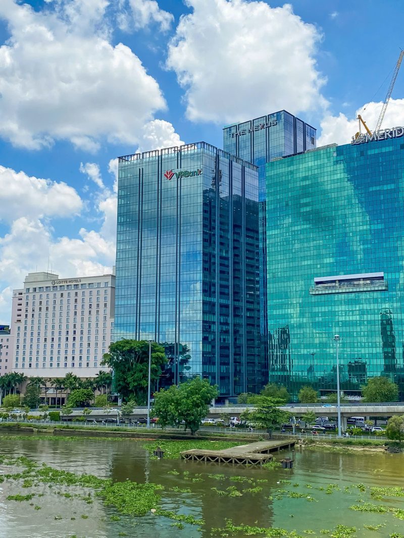 Tòa Nhà Riverfront Financial Centre