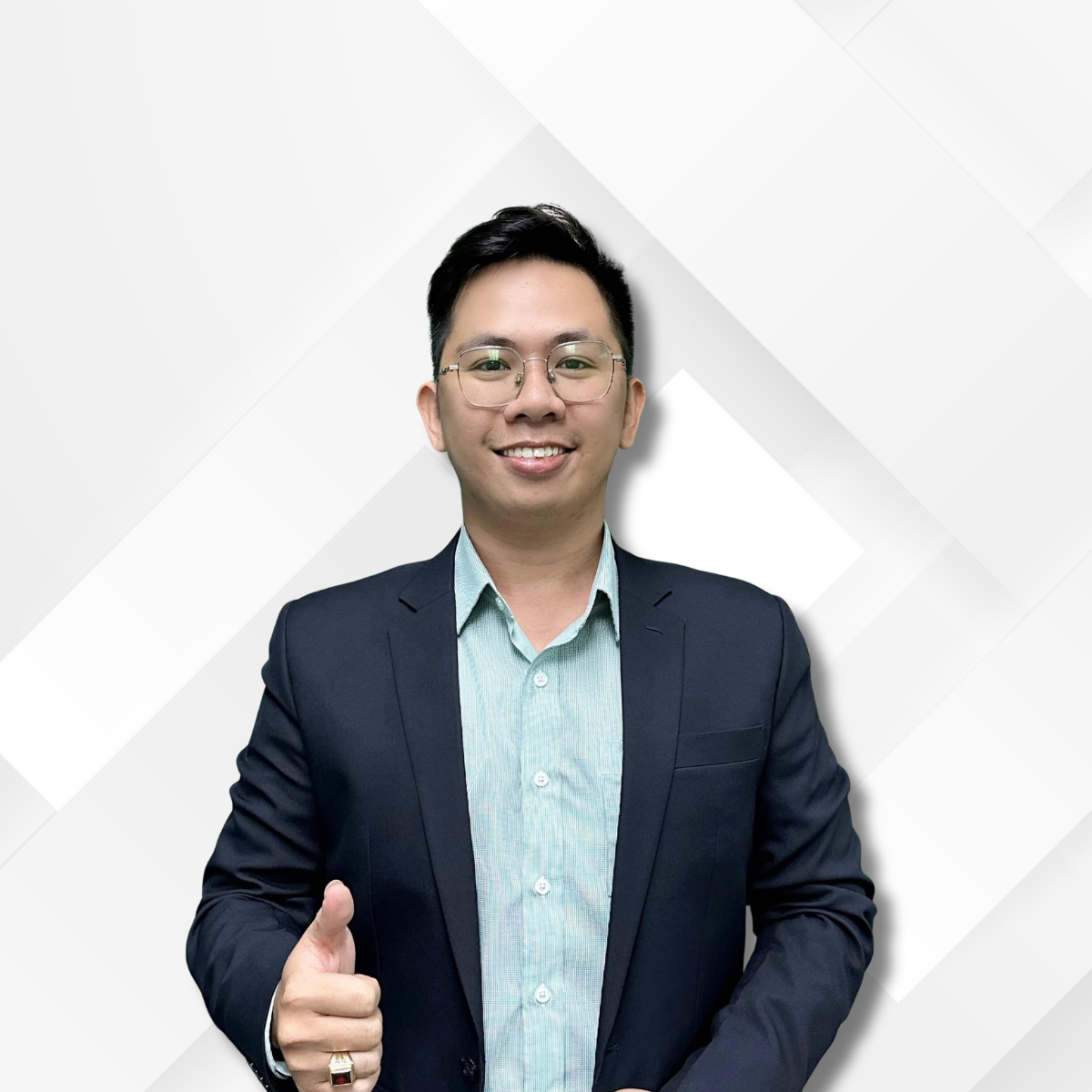 mr-nam-saigon-office